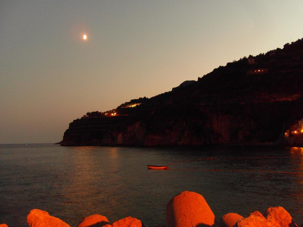 Amarfia Bed & Breakfast - Your Home In Salerno Exterior foto